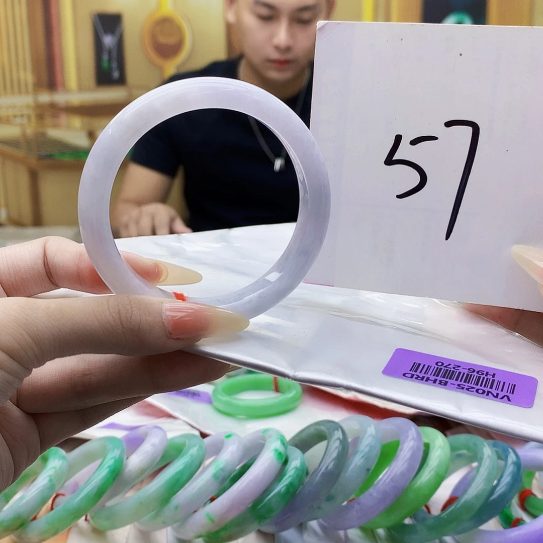 翡翠未镶嵌手镯bbn