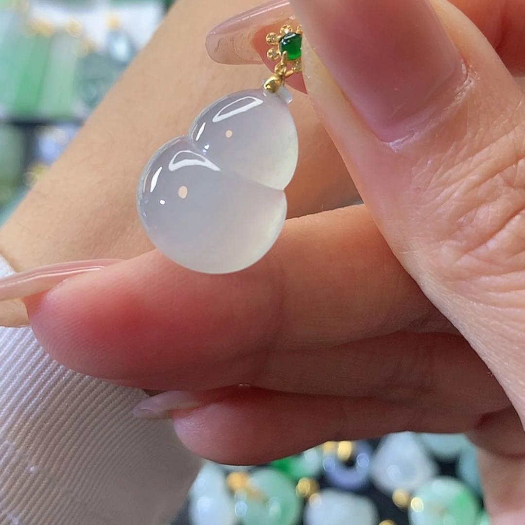 【闪购商品】翡翠吊坠(赠链)18K金镶嵌