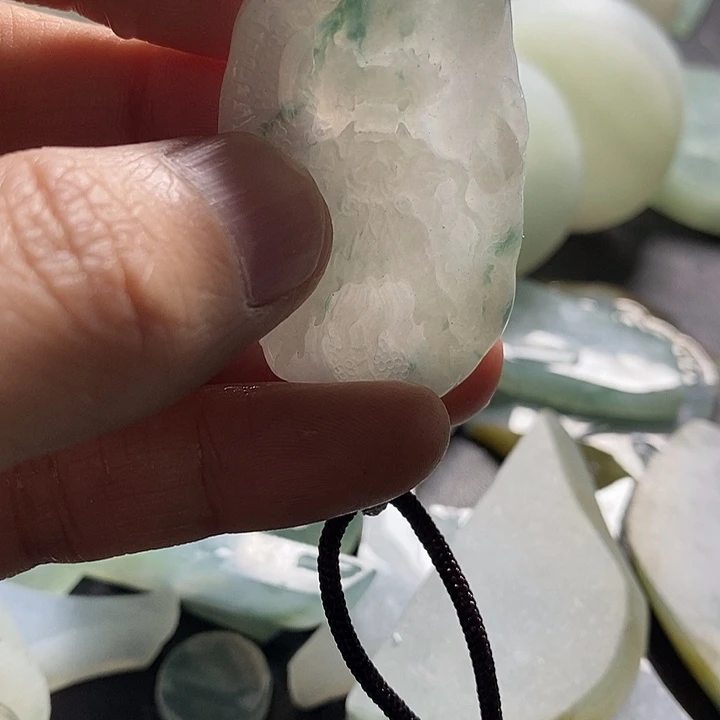 定制翡翠未镶嵌翡翠首饰是真的不错