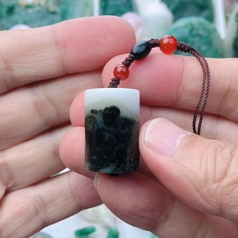 未镶嵌独山玉吊坠(不含链)