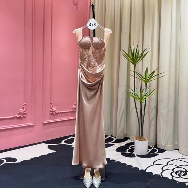 【欧一】478号 小众设计师款束腰一字领名媛聚餐度假遮肚蕾丝包臀裙