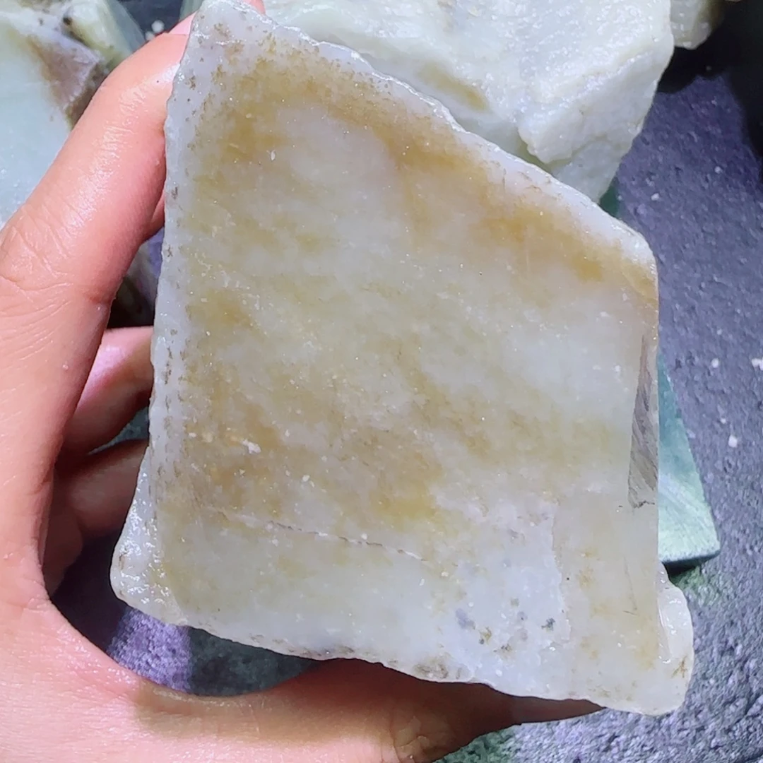 和田玉未镶嵌珠宝半成品