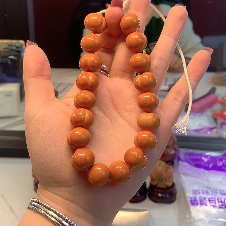 木质类屁桃手串15