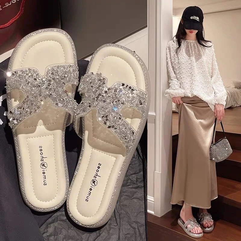 小香风拖鞋女夏外穿高级感沙滩外出海边绝美透明配裙子水钻凉拖鞋