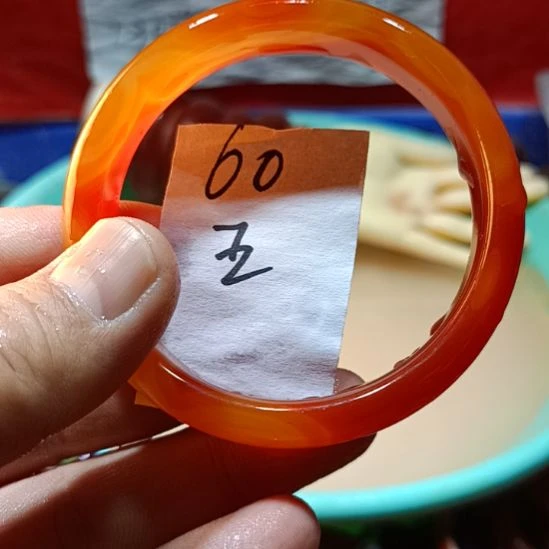 玛瑙/玉髓手镯未镶嵌