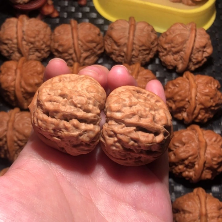 把件文玩核桃38四开肌肉蛙