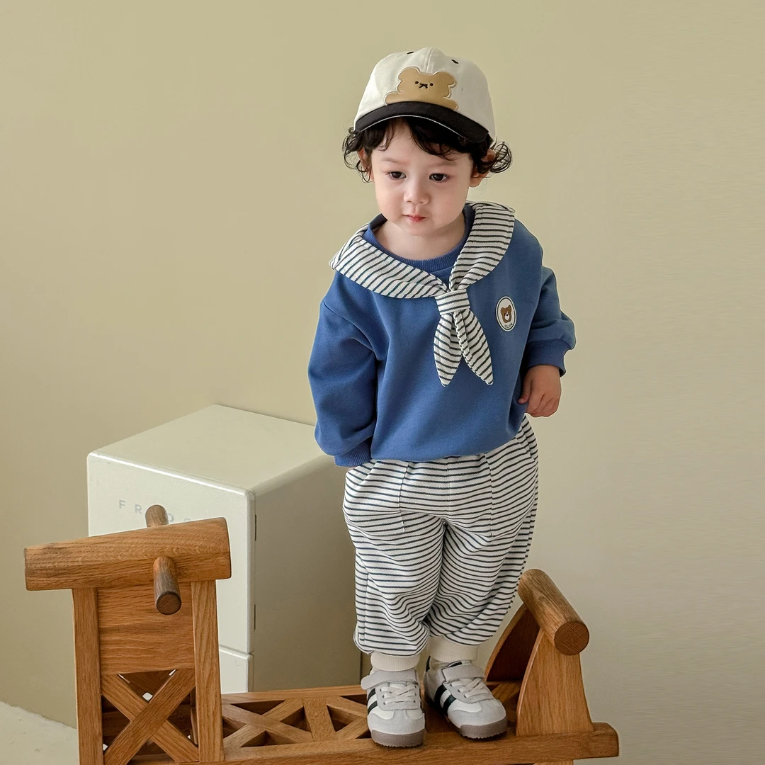 儿童条纹套装新款秋季男童时尚贴标卫衣宝宝卫裤两件套潮