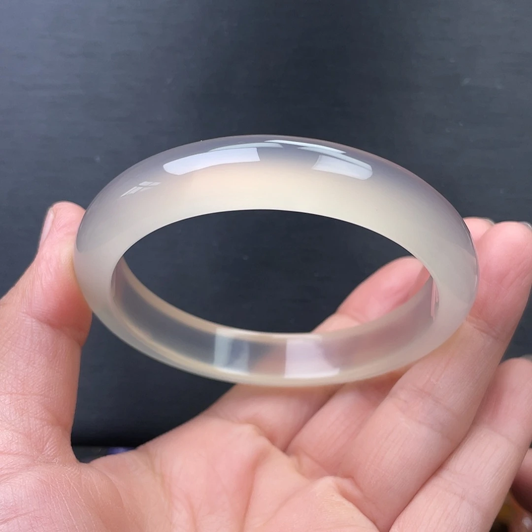 晶****玛瑙/玉髓手镯未镶嵌
