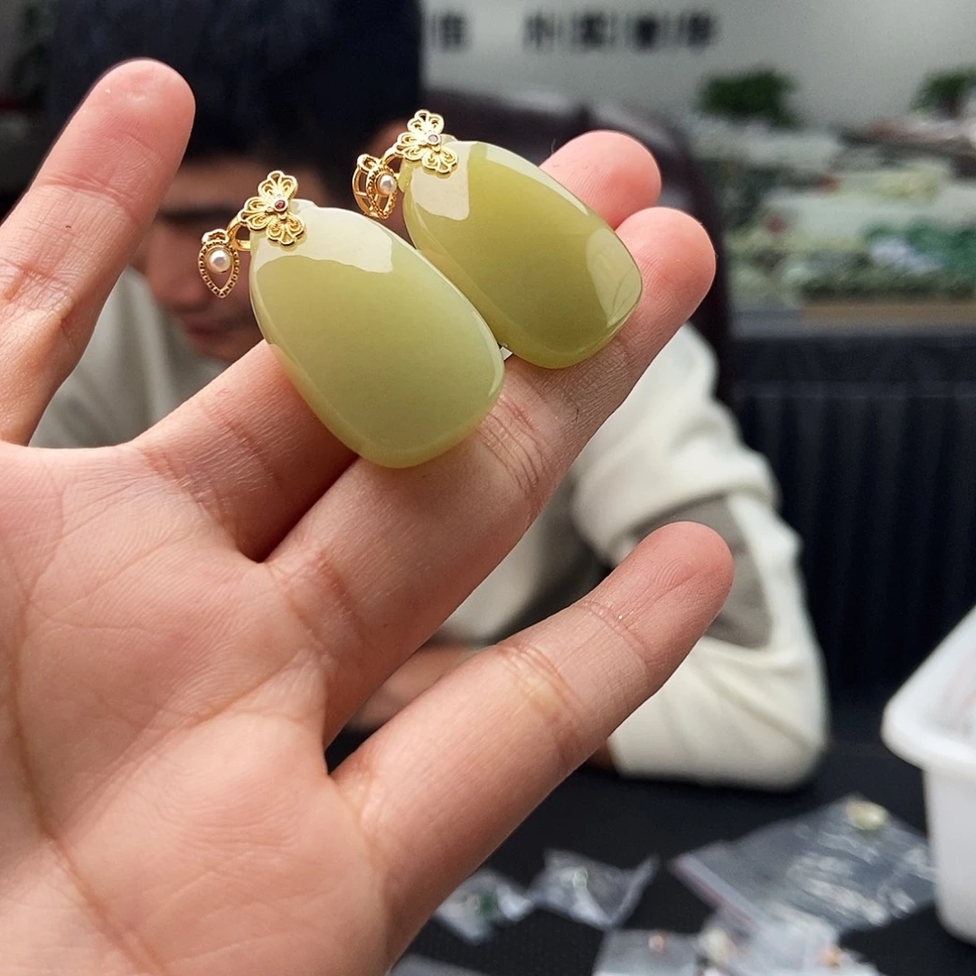 和田玉银S925镶嵌颈饰颜色多样性发拍一发一