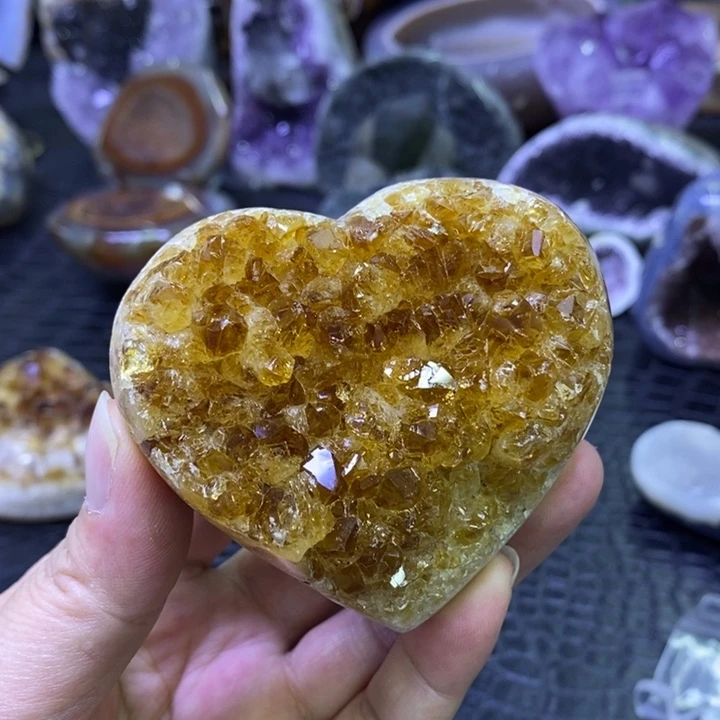 黄晶爱心未镶嵌水晶