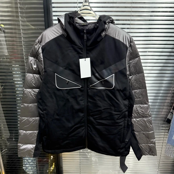 全新未使用 FENDI/芬迪 Fendilor小怪兽系列 拼接羽绒服/48码
