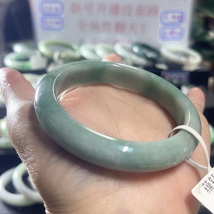 翡翠未镶嵌手镯纯天然缅甸翡翠手镯