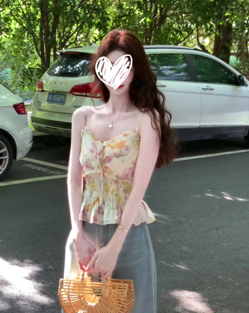 2025夏季新款时尚甜美减龄设计感洋气无袖碎花上衣裤子两件套