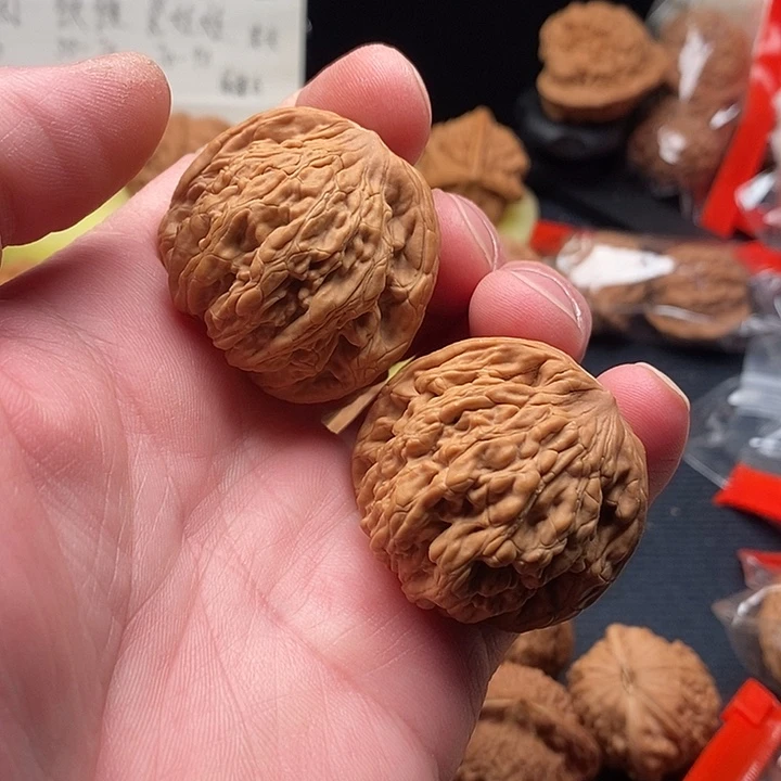 文玩核桃把件闪电24