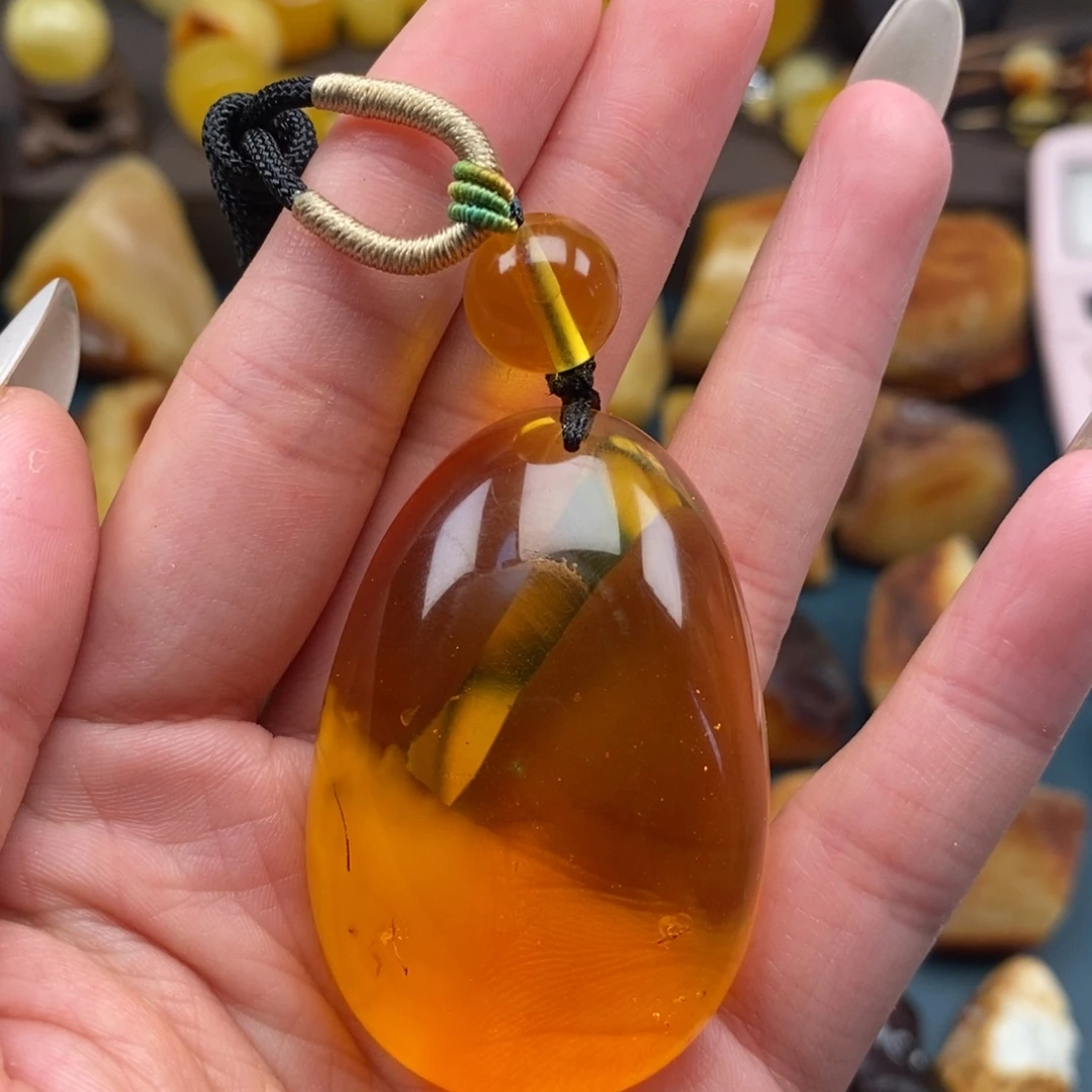 定制琥珀未镶嵌蜜蜡