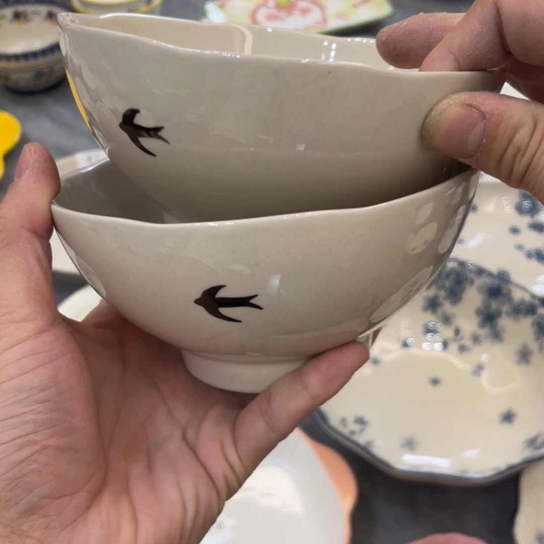 陶瓷微瑕餐具介意勿拍，满18飞！