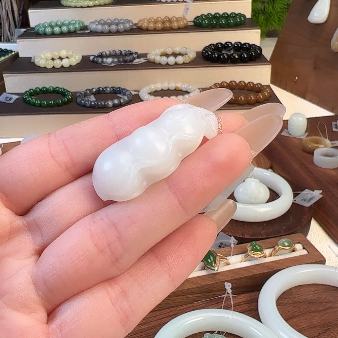 和田玉（糖玉）未镶嵌颈饰14.4g