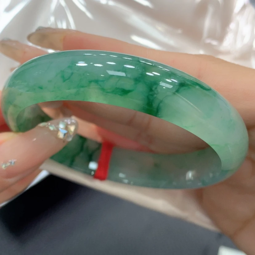 【闪购商品】翡翠手镯未镶嵌财****女翡翠
