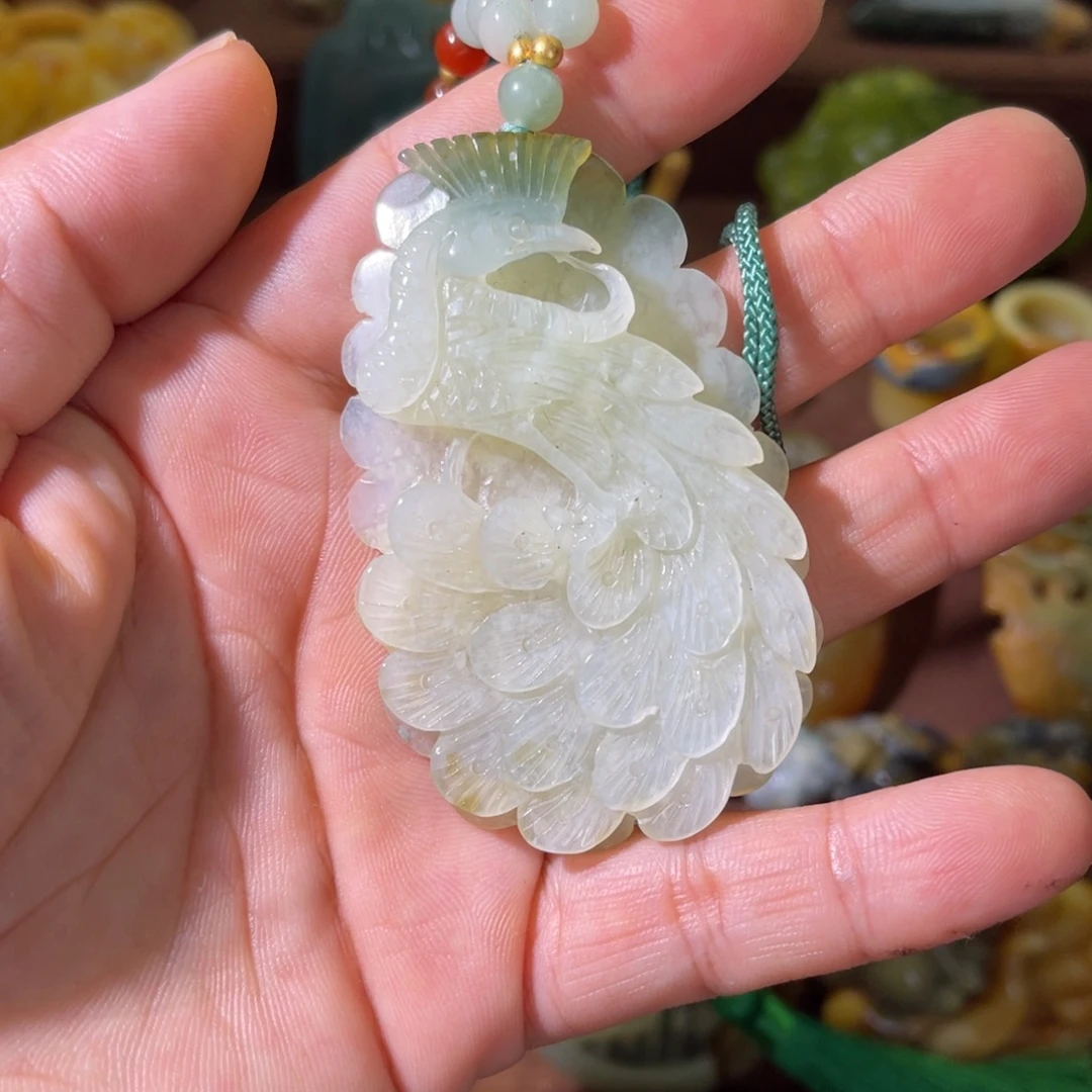 未镶嵌蛇纹石玉颈饰