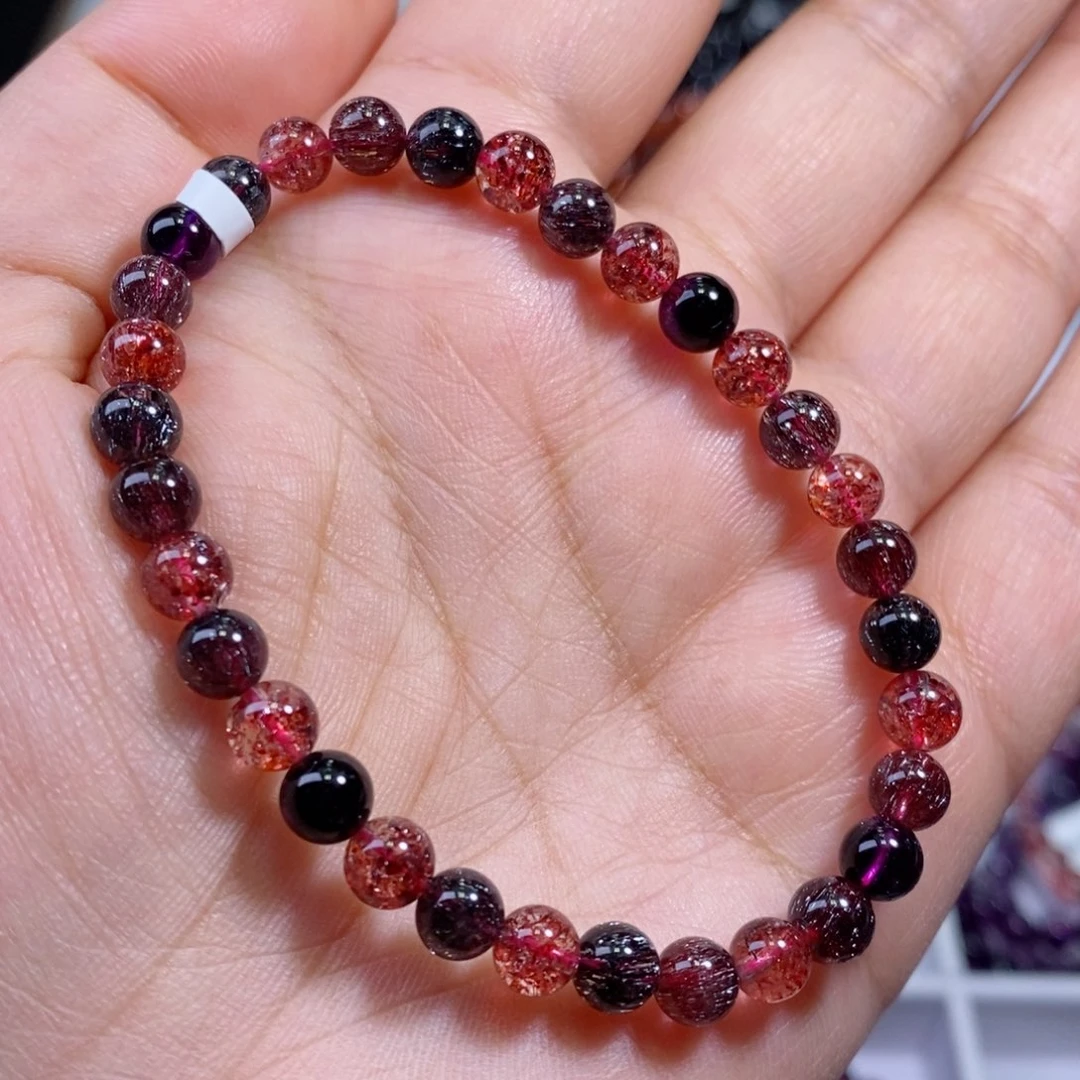 水晶手串未镶嵌站***里黑加仑