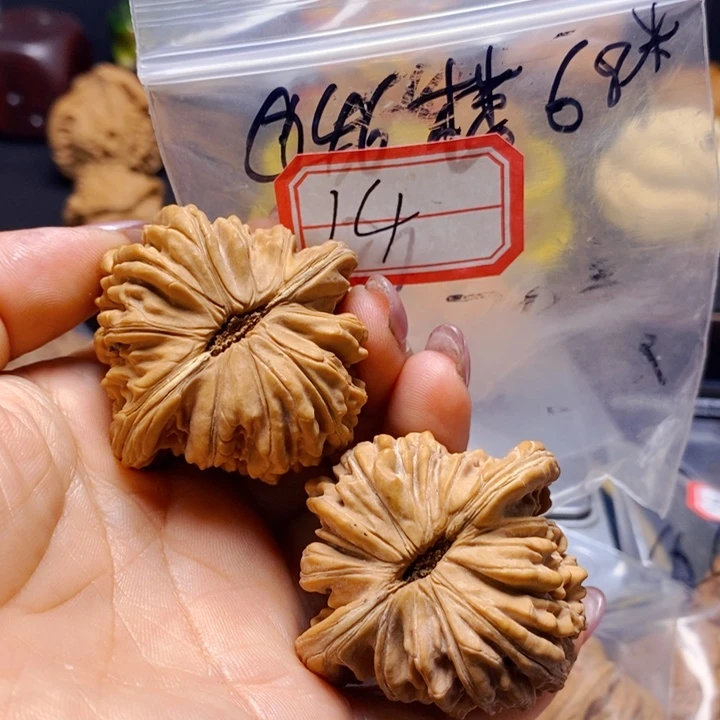 文玩核桃把件四座楼