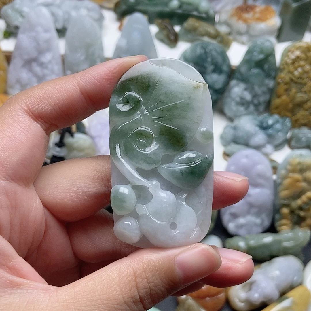 翡翠未镶嵌颈饰翡翠