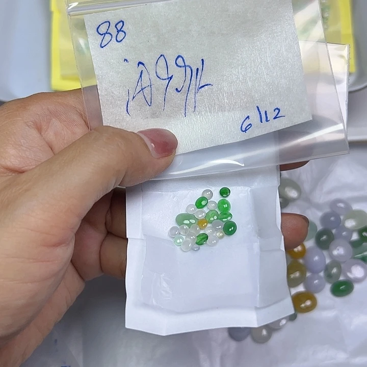 未镶嵌定制翡翠不