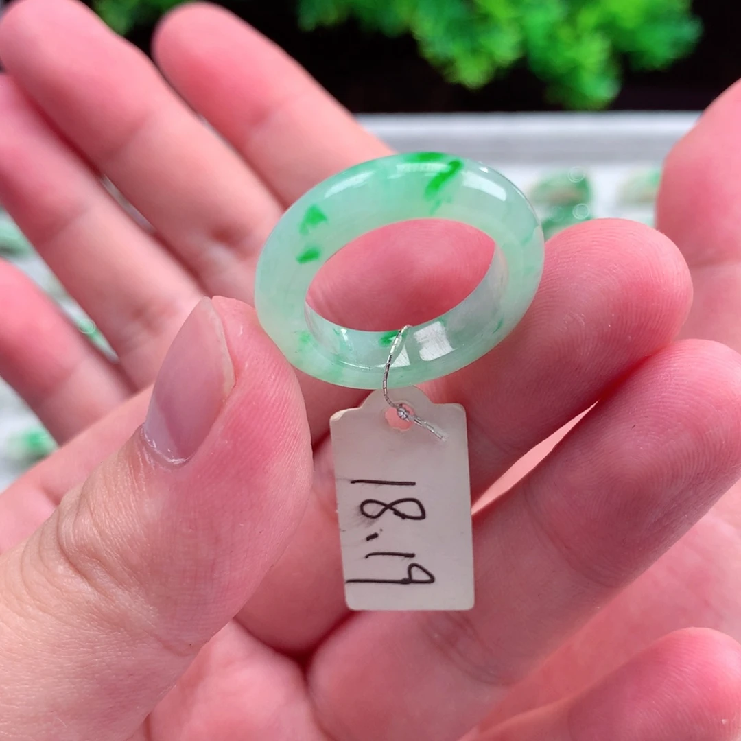 未镶嵌戒指翡翠天然