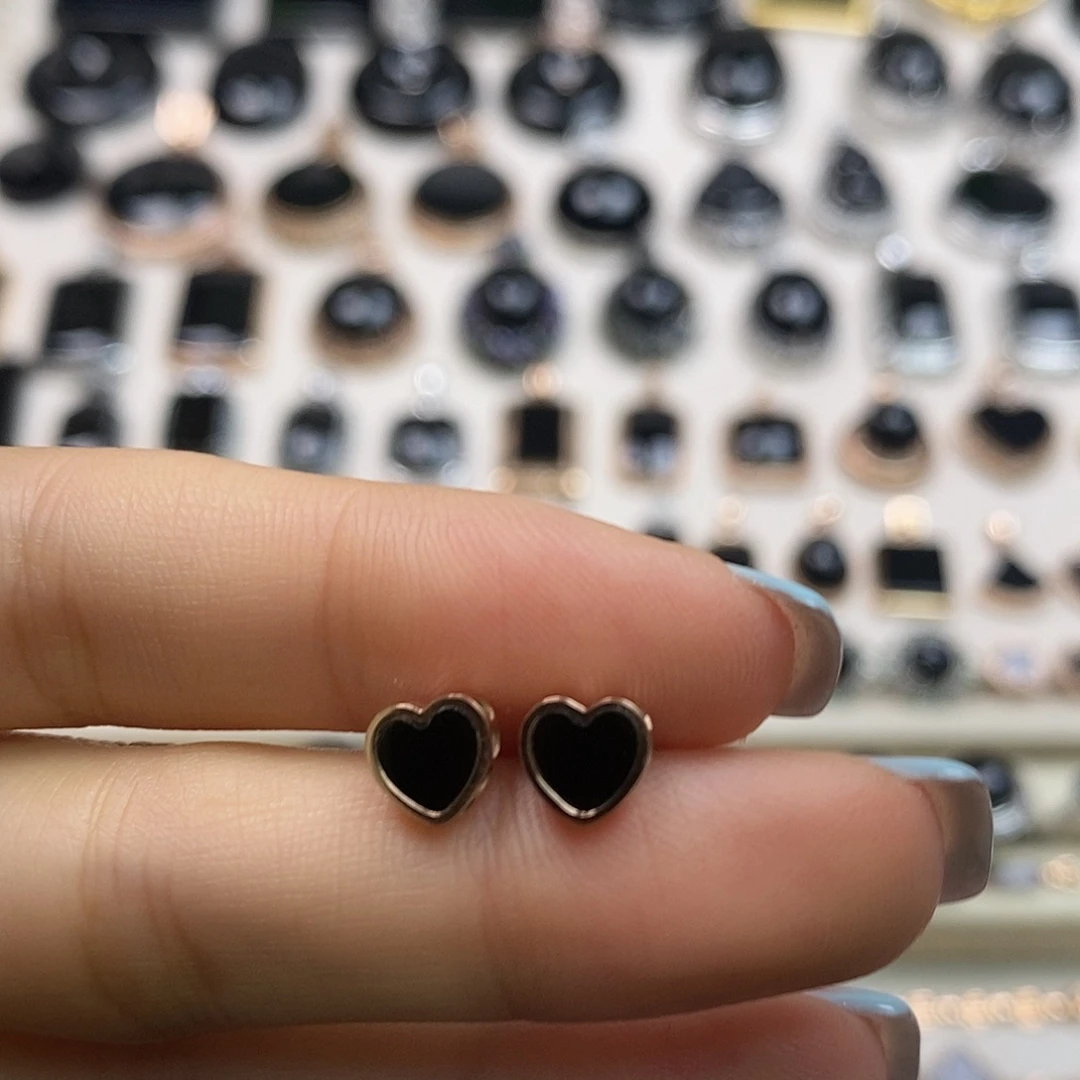 翡翠18K金镶嵌耳饰