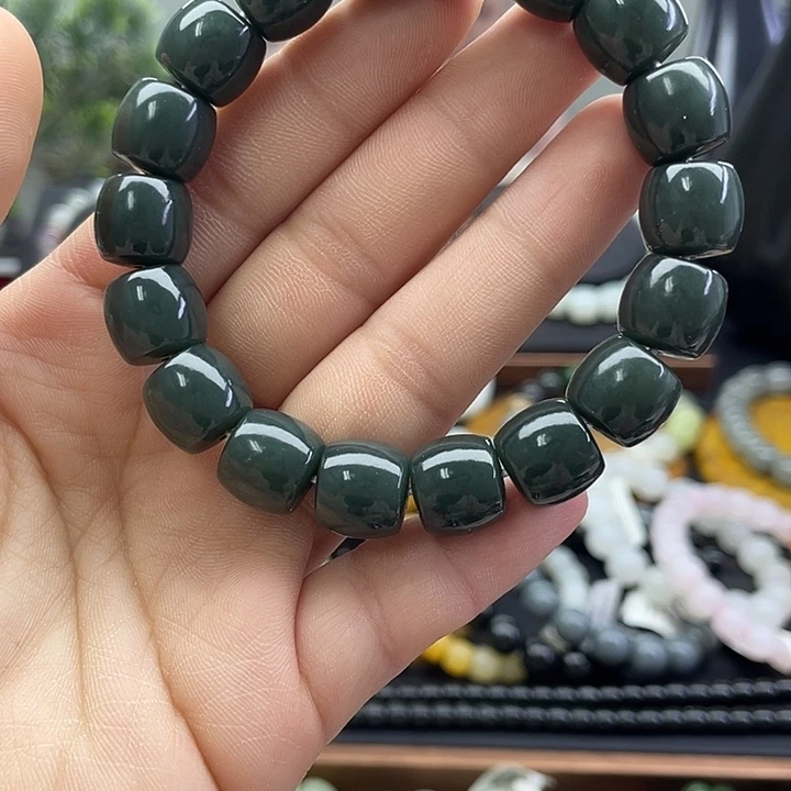 和田玉未镶嵌手串