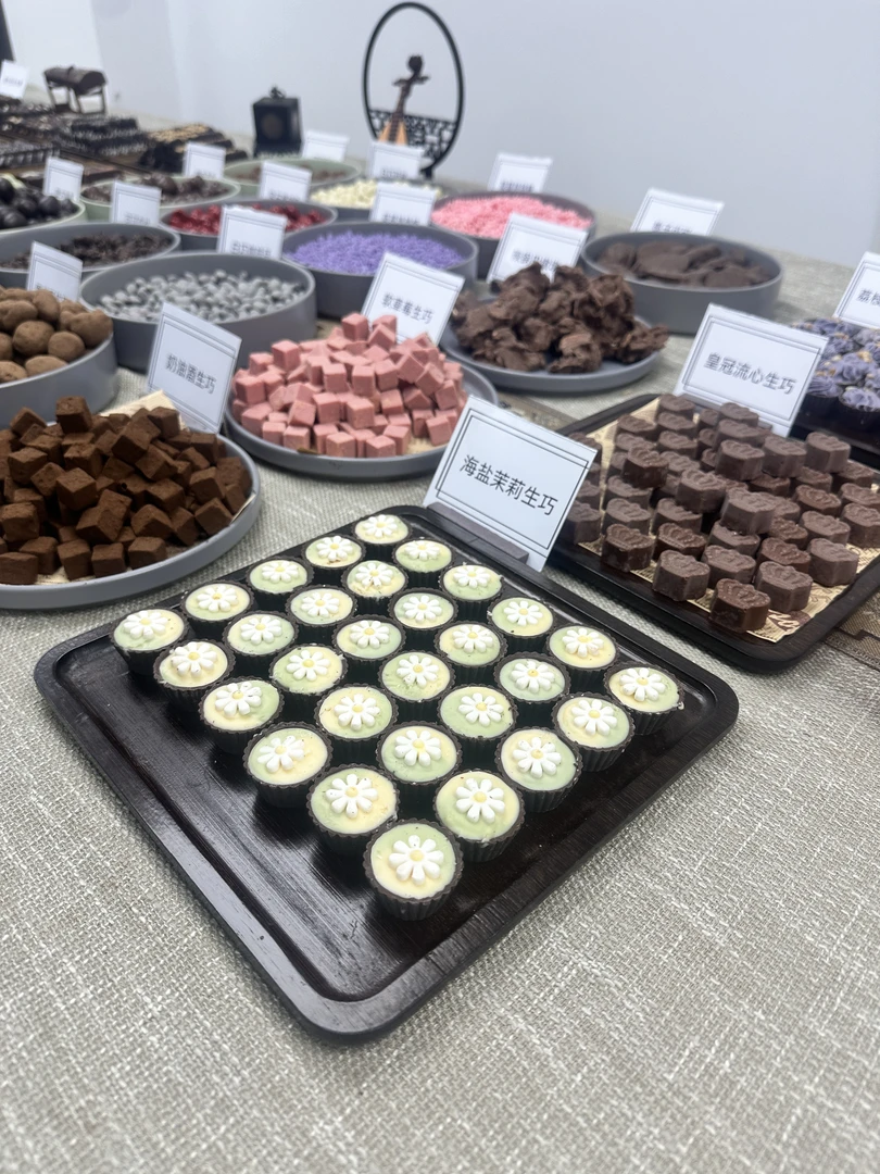 纯可可手工巧克力生巧迪拜锤小方长条塔塔豆豆果干果脯坚果巧克力