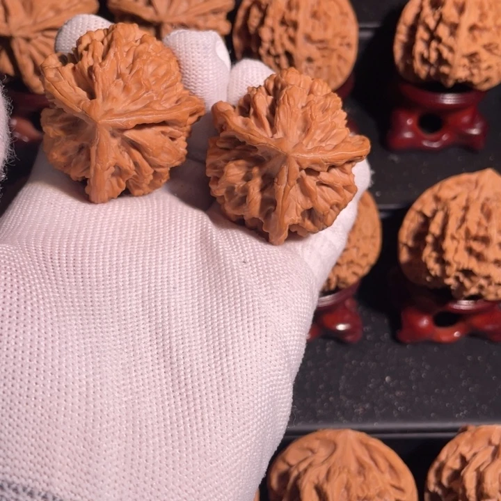 文玩核桃吊坠43官帽