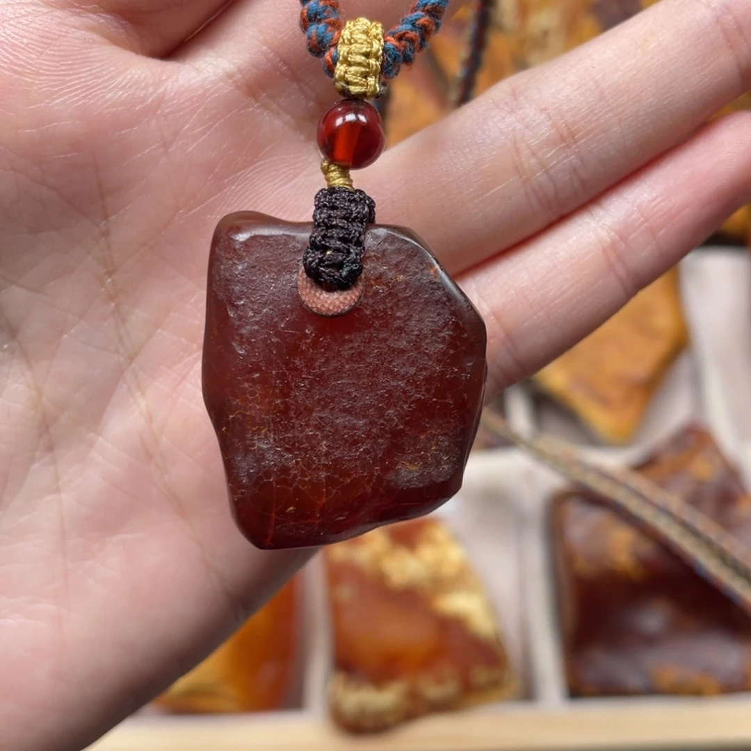 琥珀珠宝奇石未镶嵌