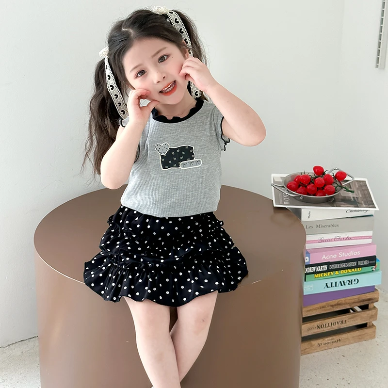 女童夏季背心套装2025新款女宝宝韩系穿搭木耳边上衣搭配波点短裙