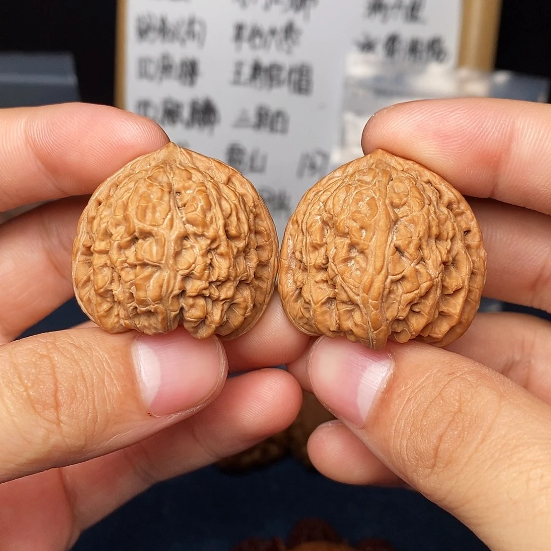 吊坠文玩核桃红玛瑙