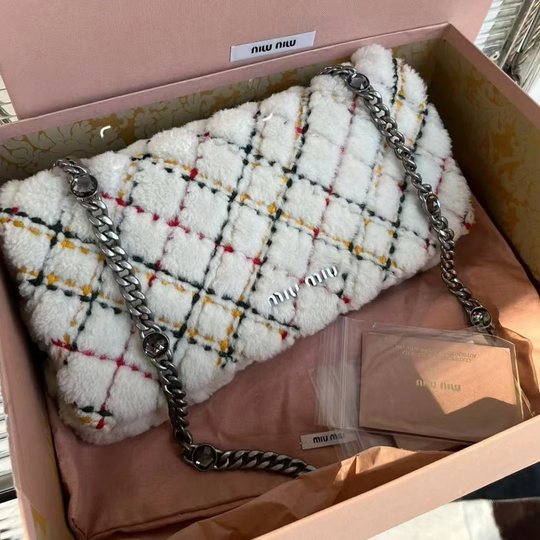 95新 MIU MIU/缪缪 【诗诗】MiuMiu 缪缪 白色 毛呢 链条包