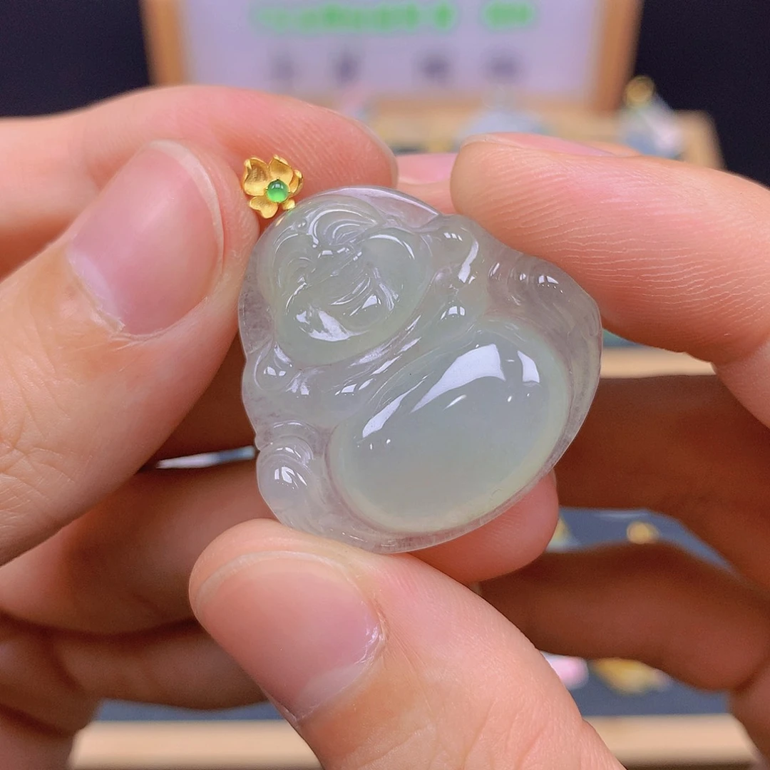 翡翠18K金镶嵌颈饰翡翠