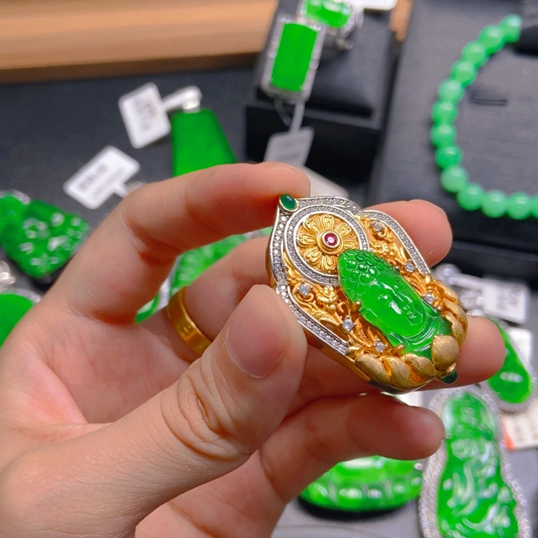 翡翠未镶嵌吊坠(不含链)