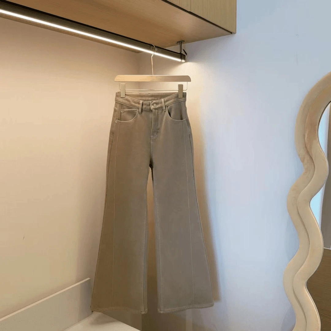 【自信牛仔裤】冬季加绒高腰显瘦直筒微喇牛仔裤韩版