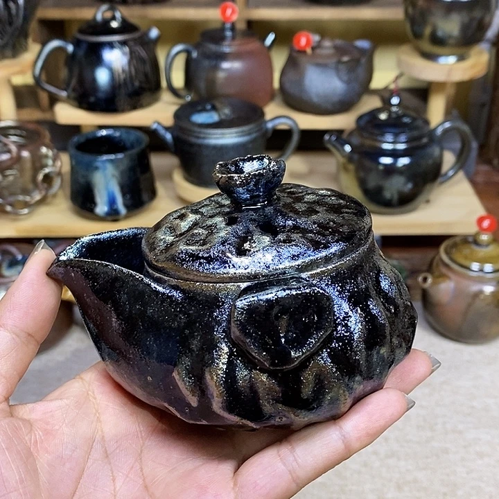 云南建水柴烧宝瓶