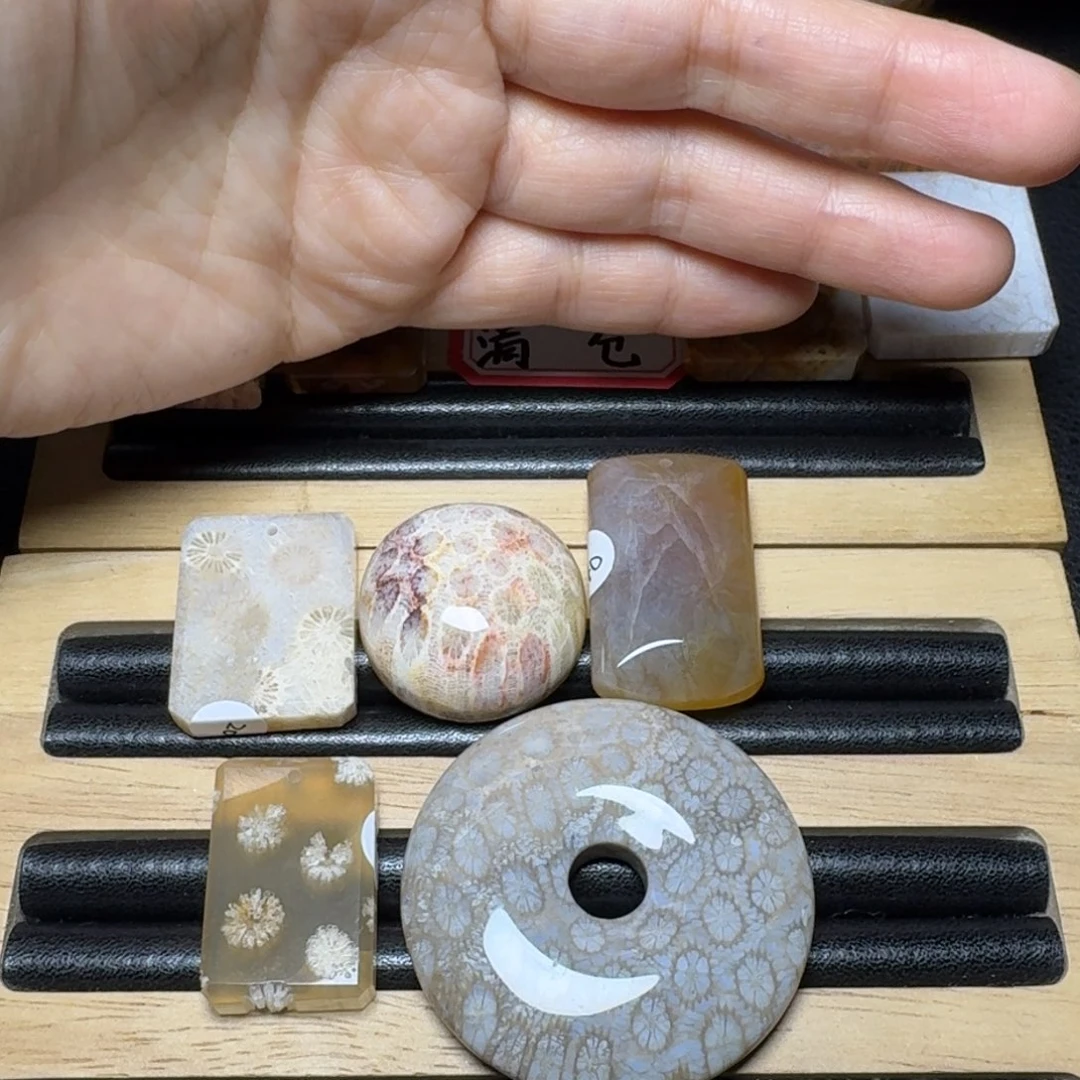 硅化玉20，30，30，40，50，共170未镶嵌蔷*