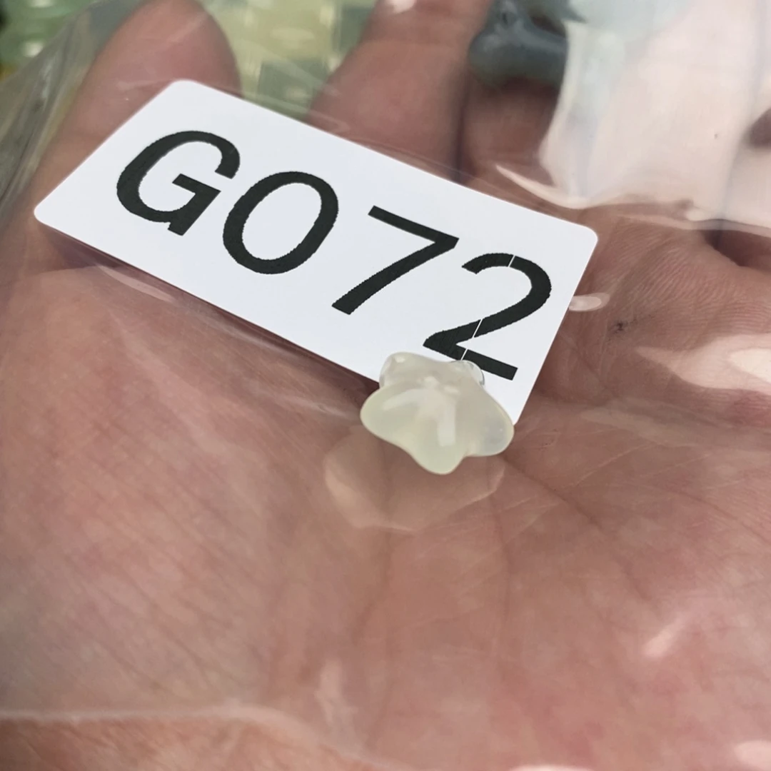 岫玉天然岫玉，默认微瑕不退不换绑好发货未镶嵌