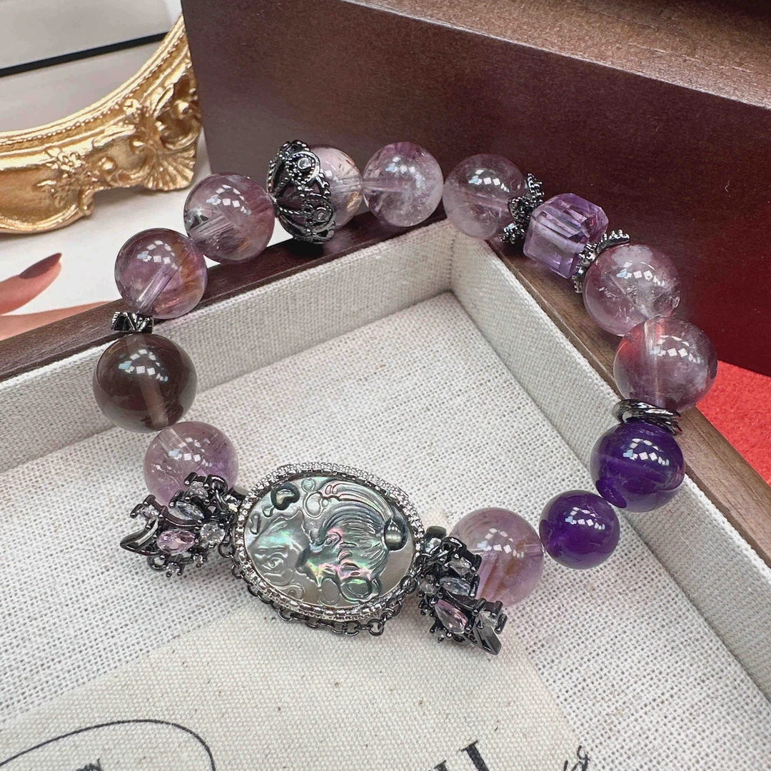 《紫月精灵》紫兔毛水晶手串1005 颜色微差 多样性发一