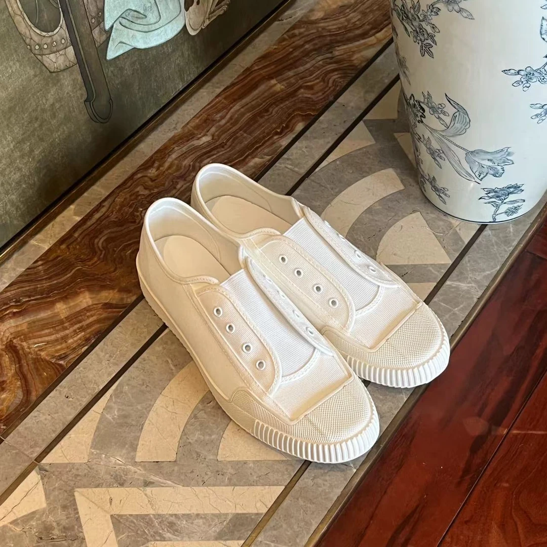 MYL2024新品白色帆布板鞋经典低帮纯色厚底圆头百搭平底小白鞋