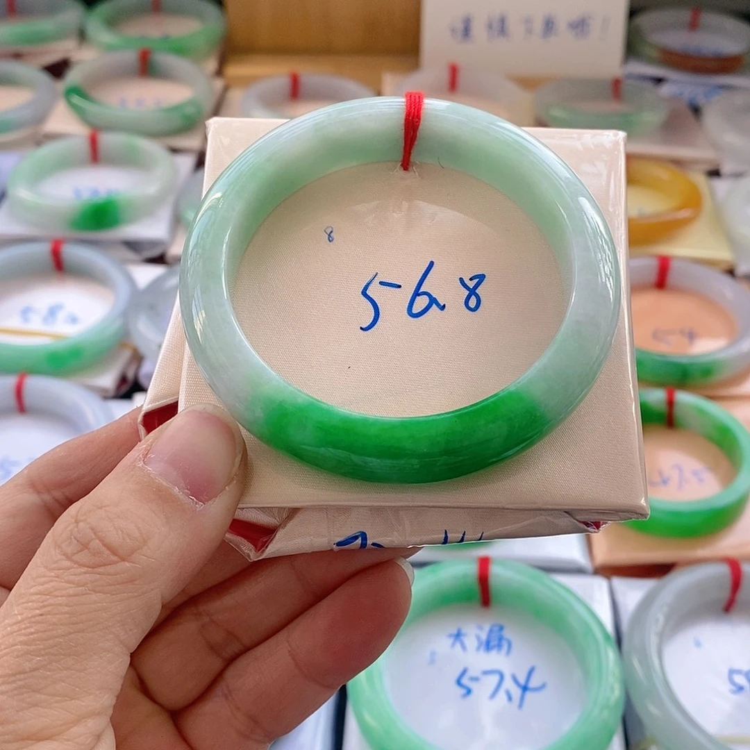 翡翠手镯未镶嵌8号