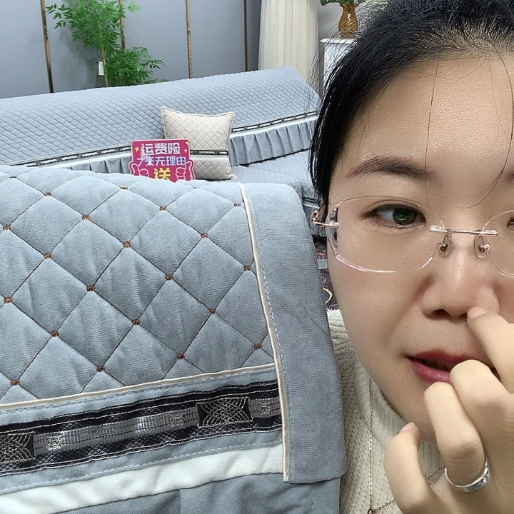 内****雪尼尔白月光灰48.48抱枕皮俩