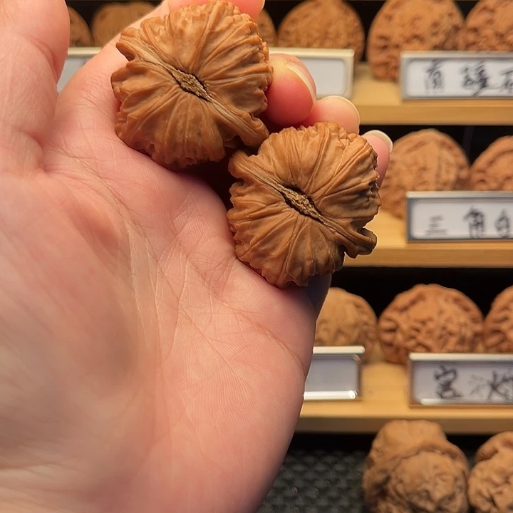 文玩核桃把件41球白