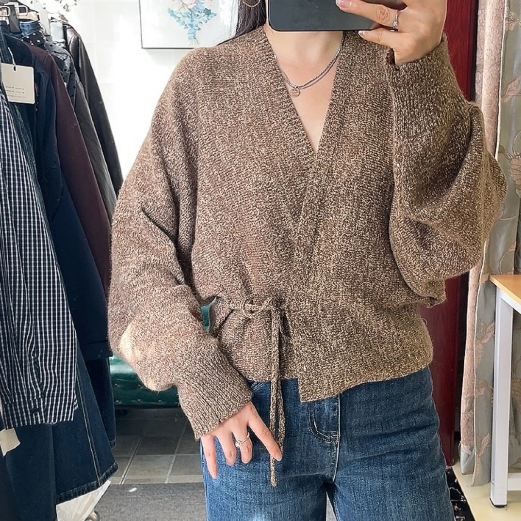 蕊蕊家V领宽松型短款腰绑带长袖毛针织衫