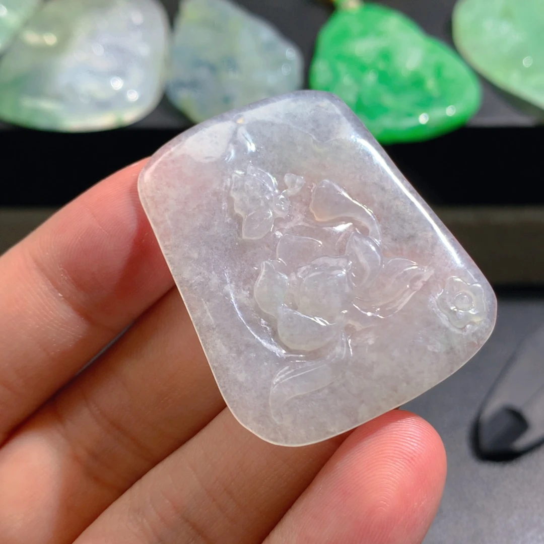 翡翠未镶嵌颈饰翡翠