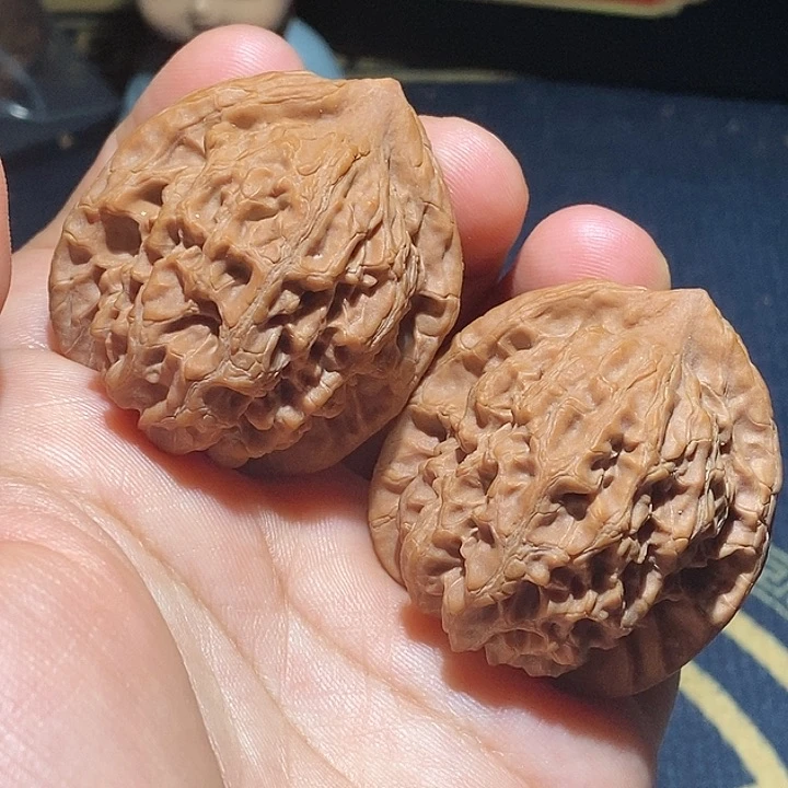 【闪购商品】文玩核桃吊坠观音肚